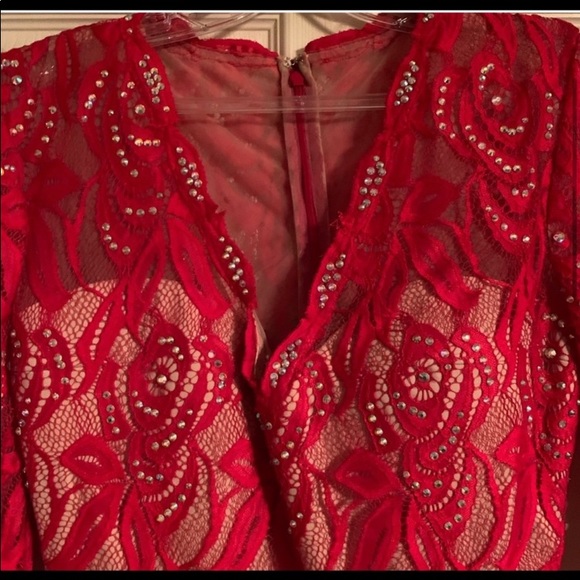 Gorgeous Jovani Dress Sz 4 - Picture 2 of 3